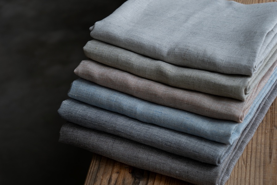 トップ染めリネン25番ツムギ 生地色見本