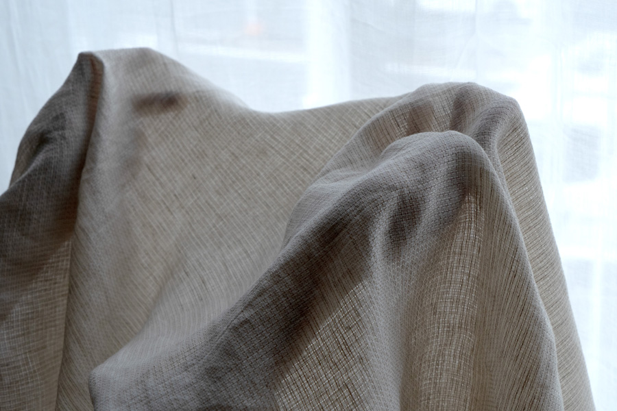 リネン生地の質感イナホ