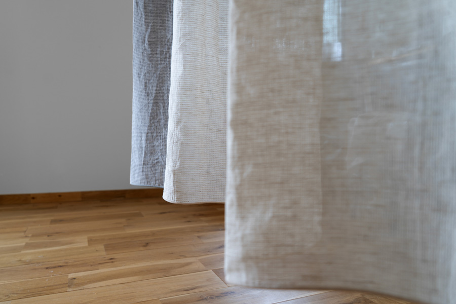 リネン生地の質感イナホ