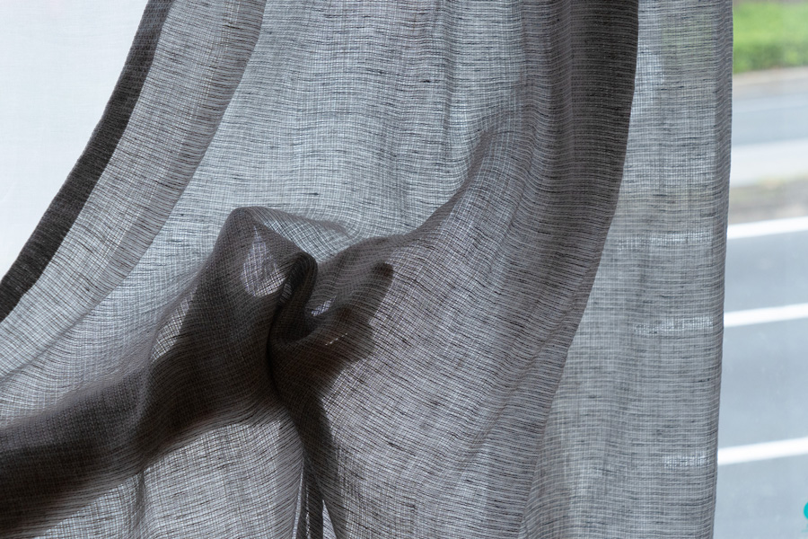 リネン生地の質感イナホ