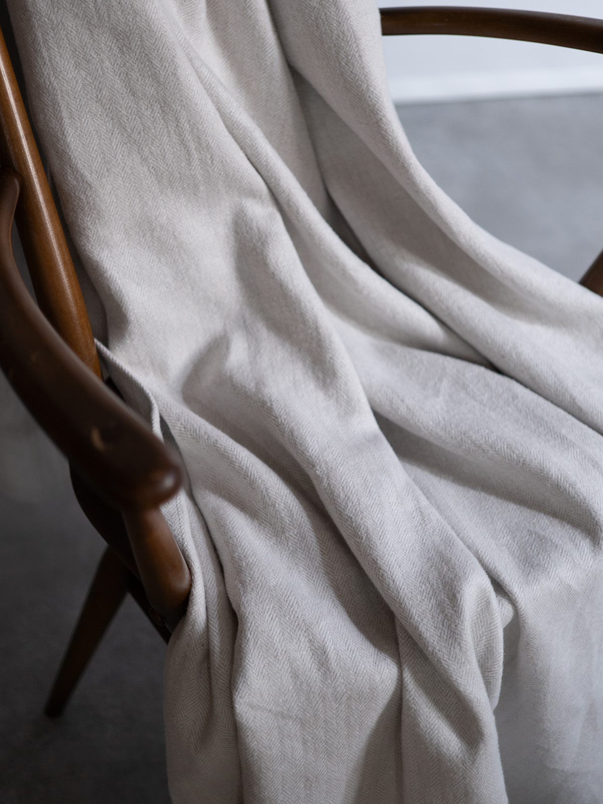 リネンウールのブランケット